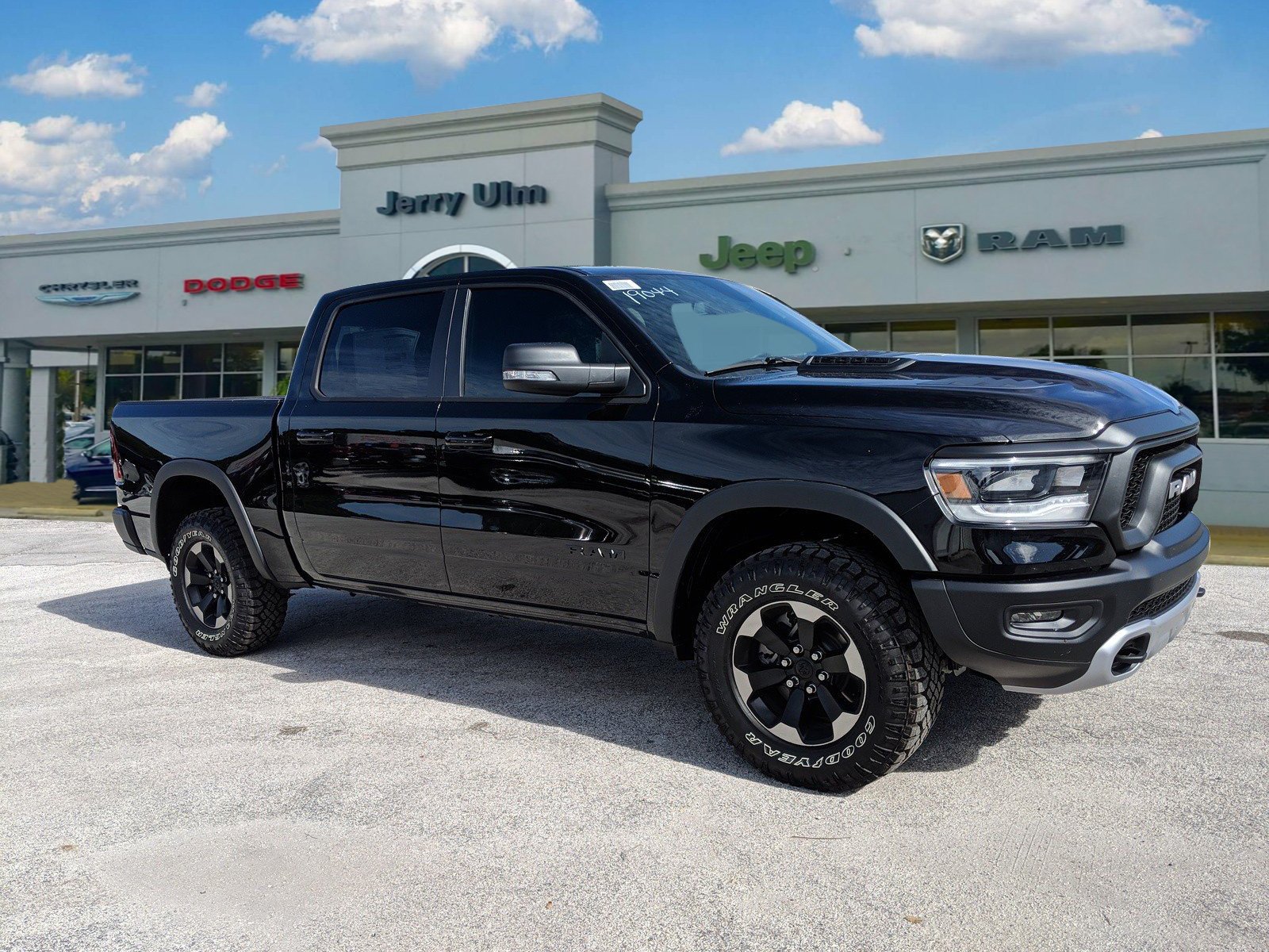 Додж рам новый. Dodge Ram 2500 Limited. Dodge Ram черный. Dodge Ram 1500 Black Edition. Dodge Ram 2500 Limited 2021.